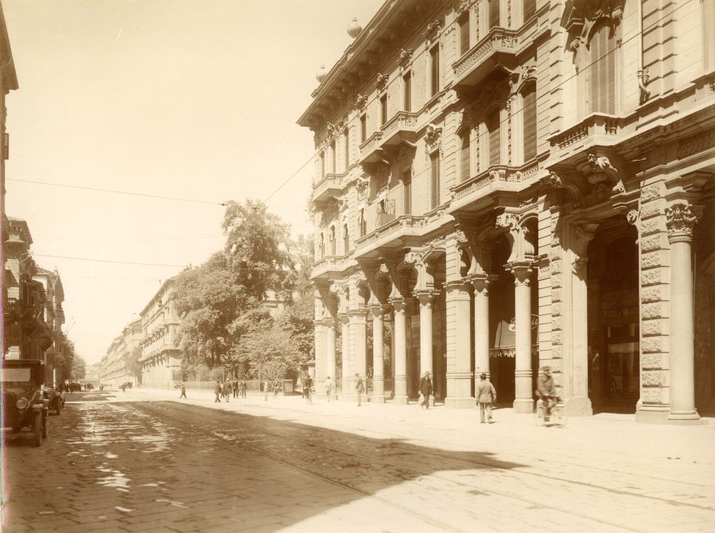 File Gabinio Torino Via Cernaia Vista Da Est Dopo Piazza Solferino